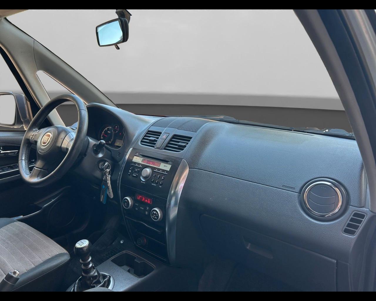 FIAT Sedici - Sedici 2.0 mjt Emotion 4x2 135cv