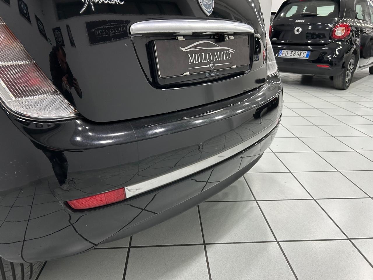 Lancia Ypsilon 1.4 Platino Ecochic GPL