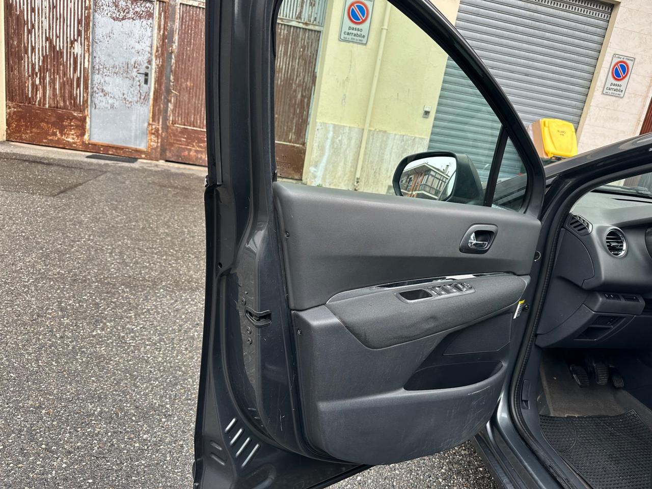 Peugeot 5008 1.6 HDi 115CV 7 posti euro 5