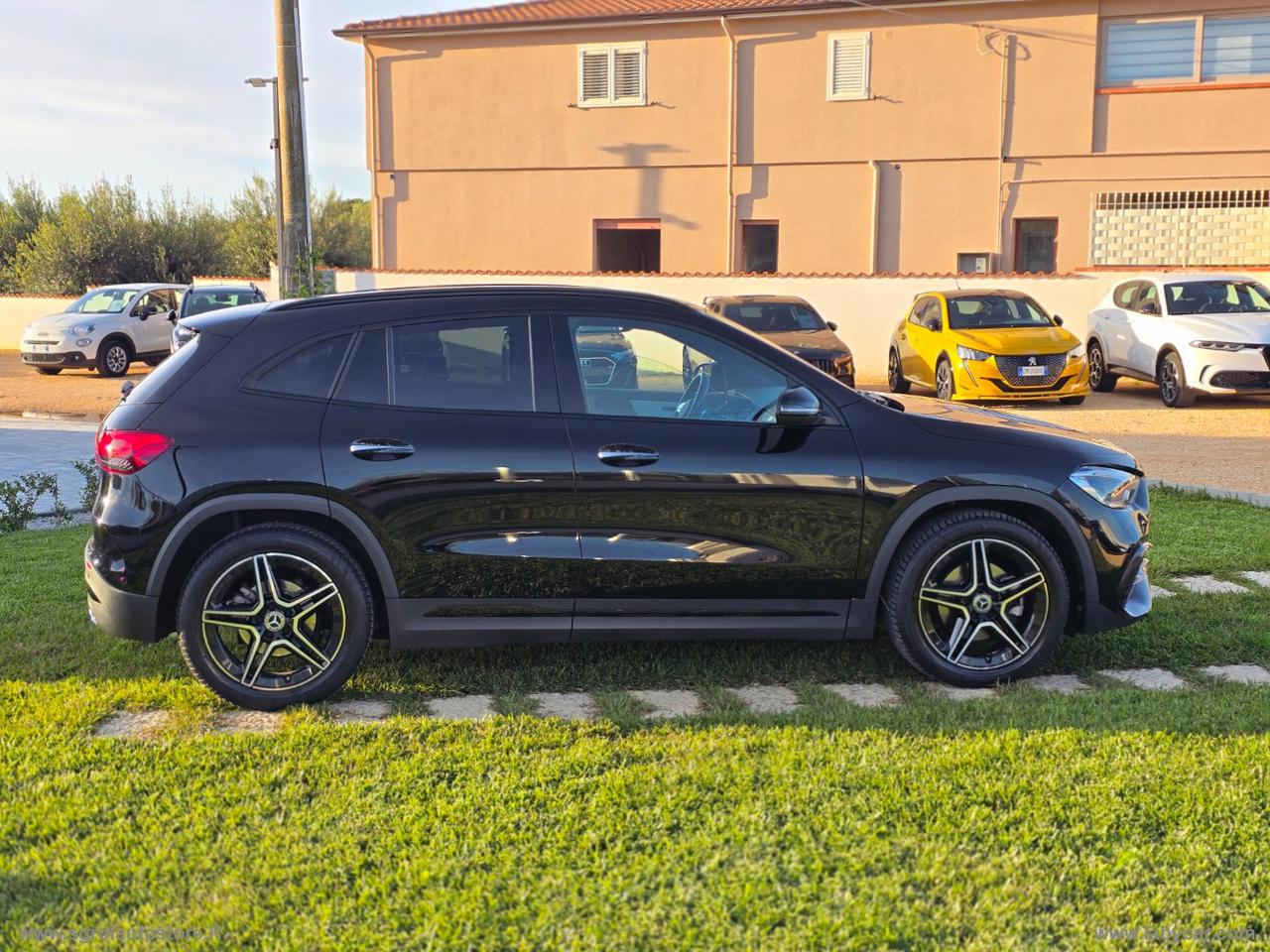 MERCEDES-BENZ GLA 200 d Automatic Premium