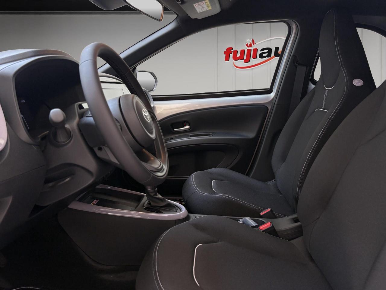 Toyota Aygo X 1.5 hybrid Icon e-cvt