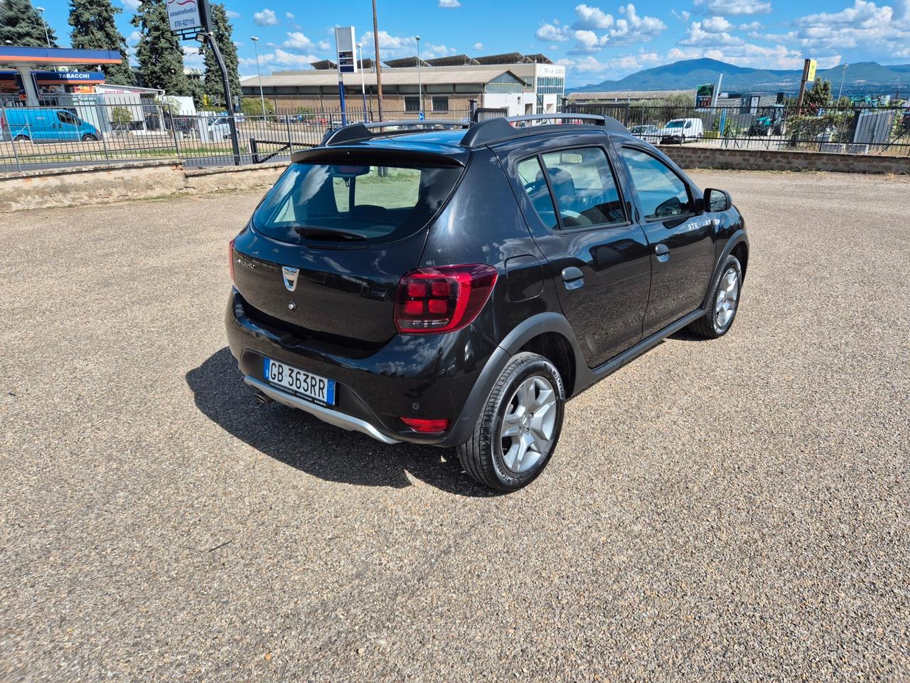 Dacia Sandero Stepway 1.0 TCe 100 CV ECO-G Comfort