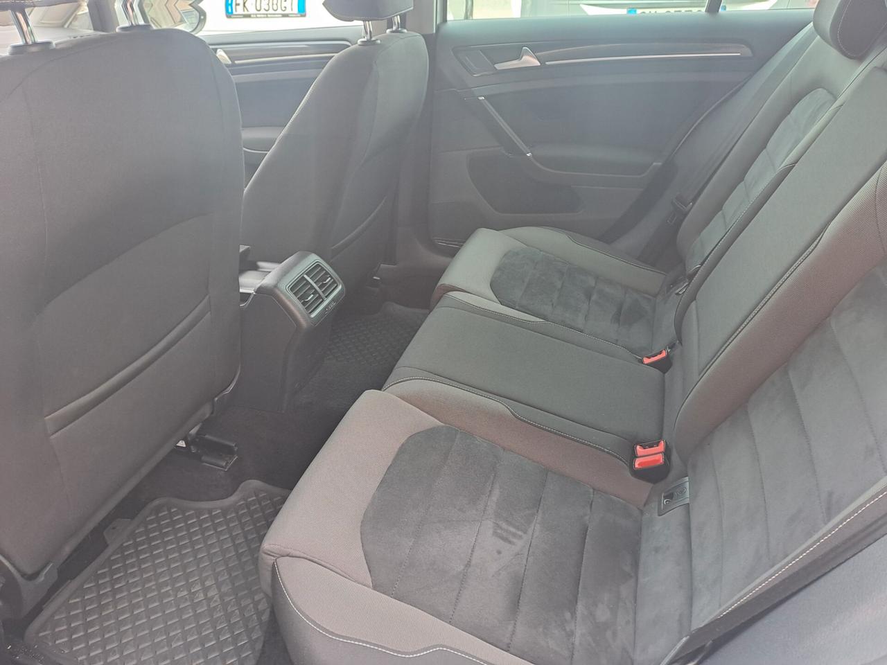 Volkswagen Golf Business 1.6 TDI 5p. Highline