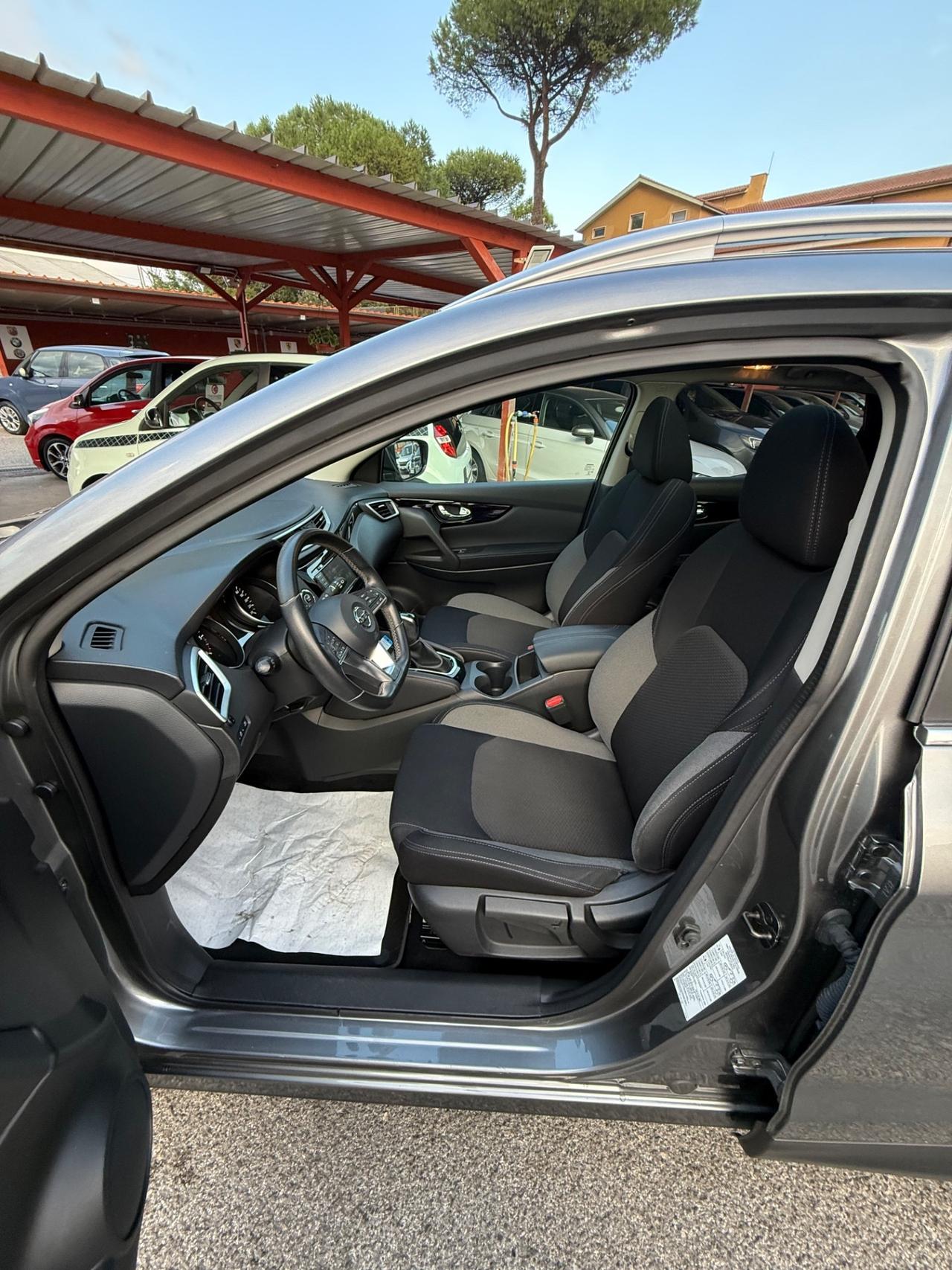 Qasqhqai 1.5 dci-unipro-( 69 mila km ) -unipro-rate