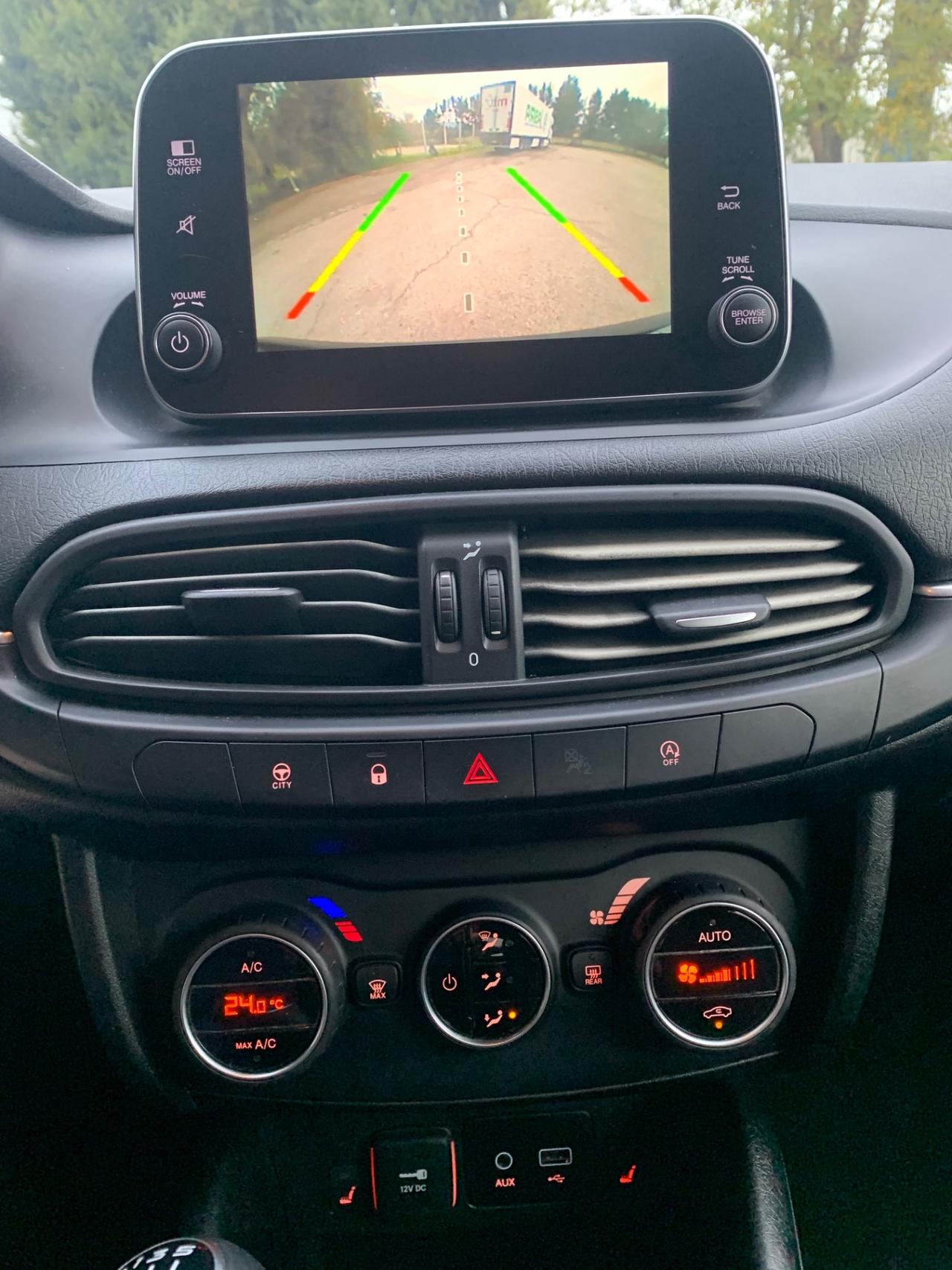 Fiat Tipo 1.6 Mjt S&S 5 porte Lounge