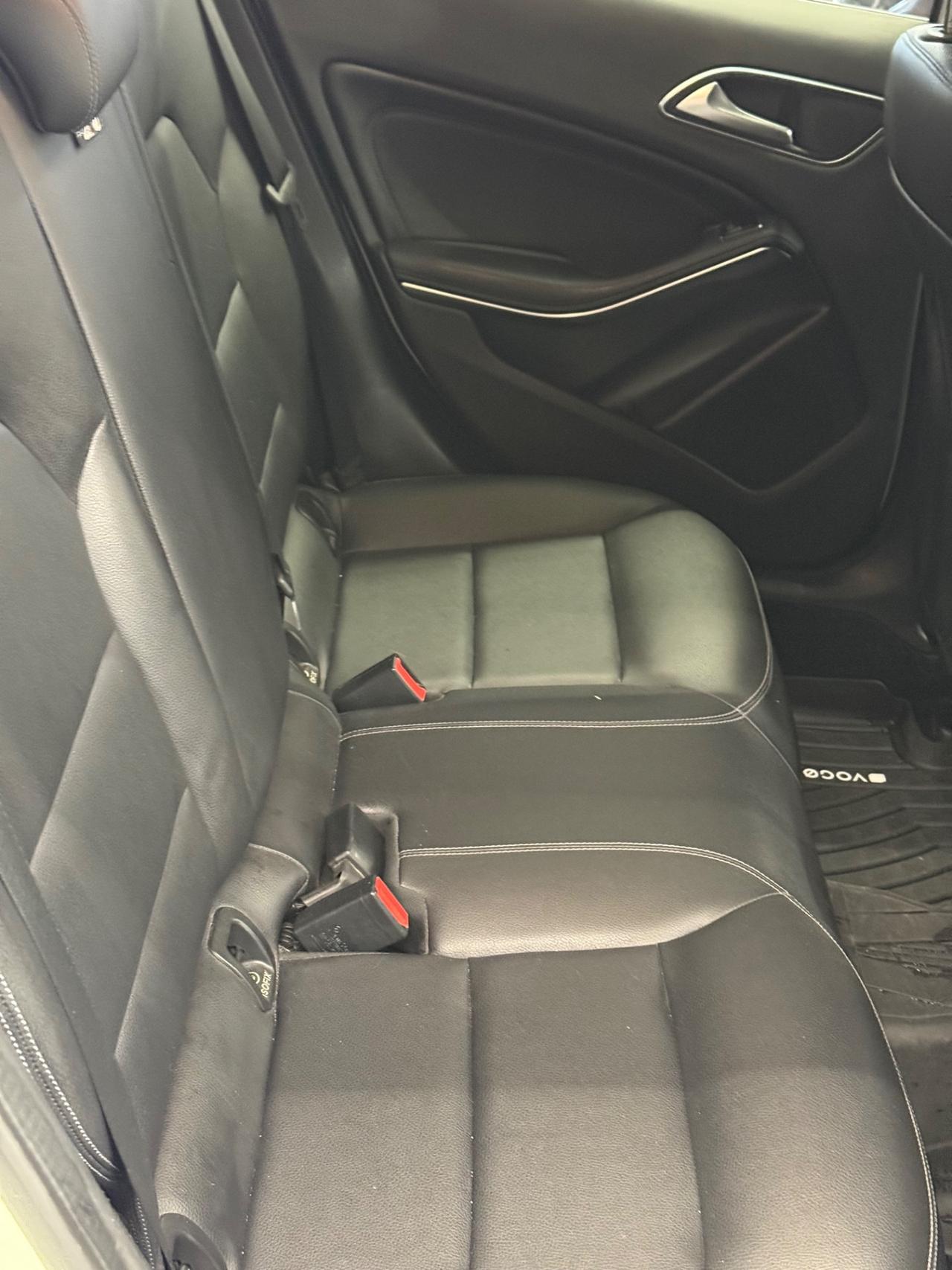 Mercedes-benz GLA 180 d Automatic Business