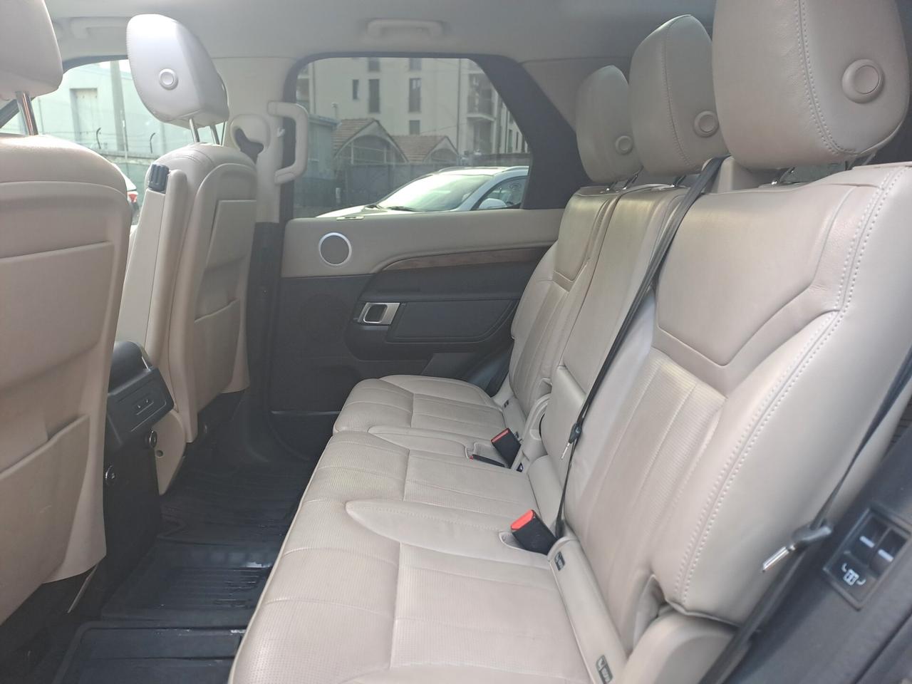 LAND ROVER DISCOVERY 3.0 TD6 HSE *7 POSTI TETTO VIRTUAL MERIDIAN*