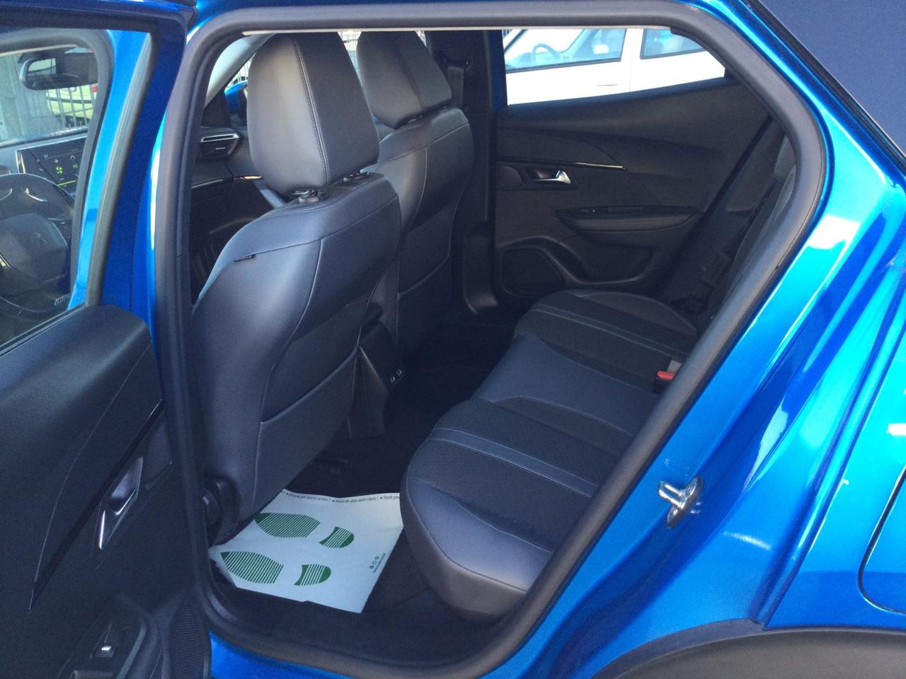 Peugeot 2008 PureTech 130 S&S Allure Pack