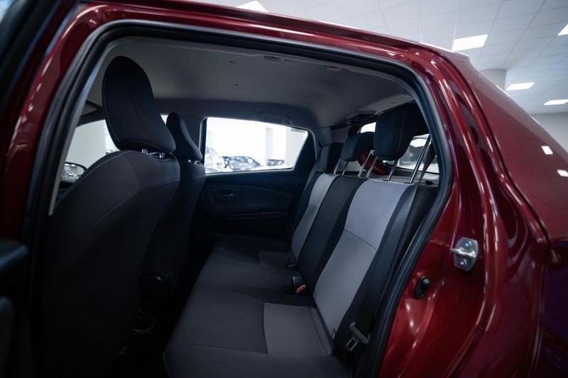 Toyota Yaris 1.5h Trend Red Edition