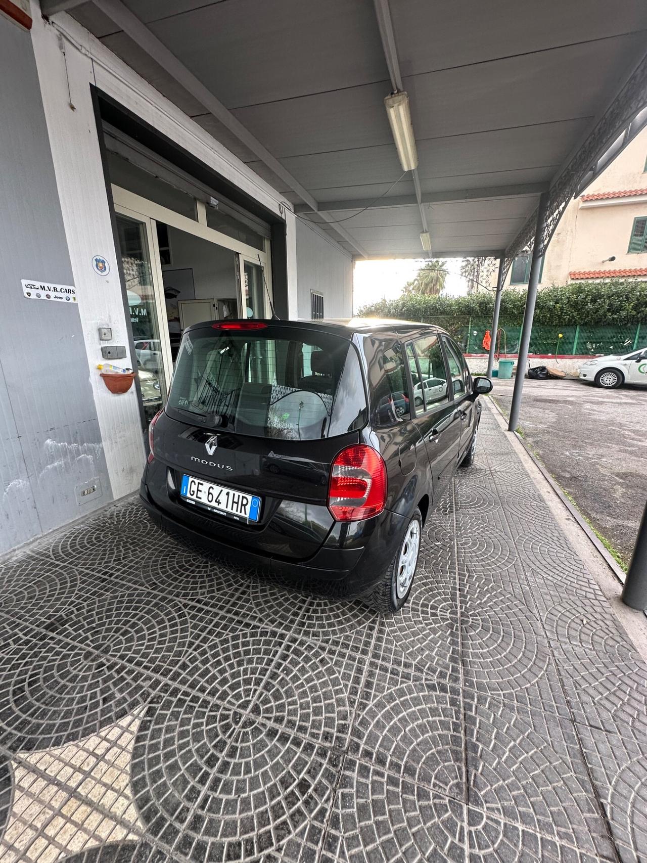 Renault Modus 1.5 dCi 85CV Dynamique