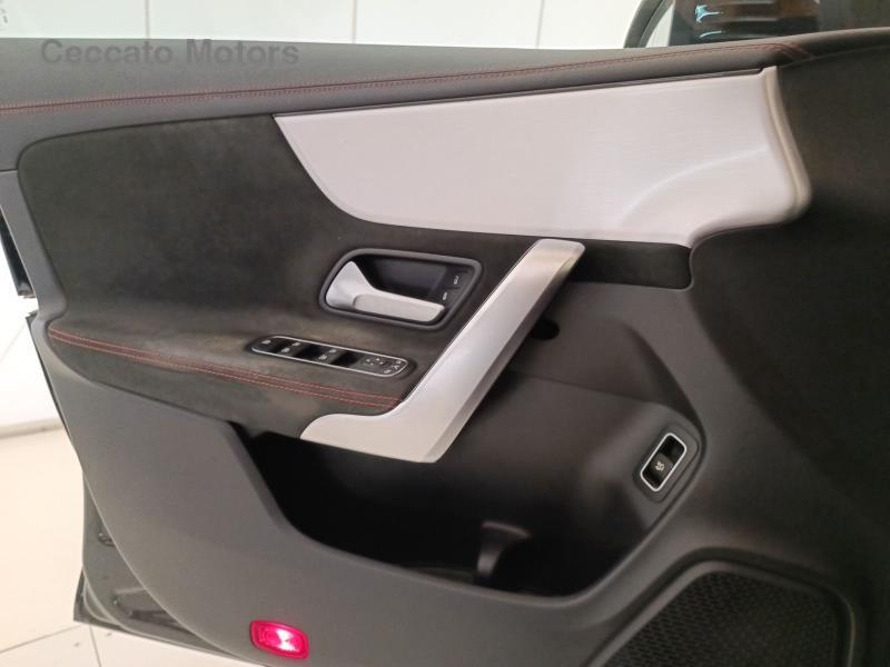 Mercedes CLA Shooting Brake 35 AMG 4Matic 7G-DCT