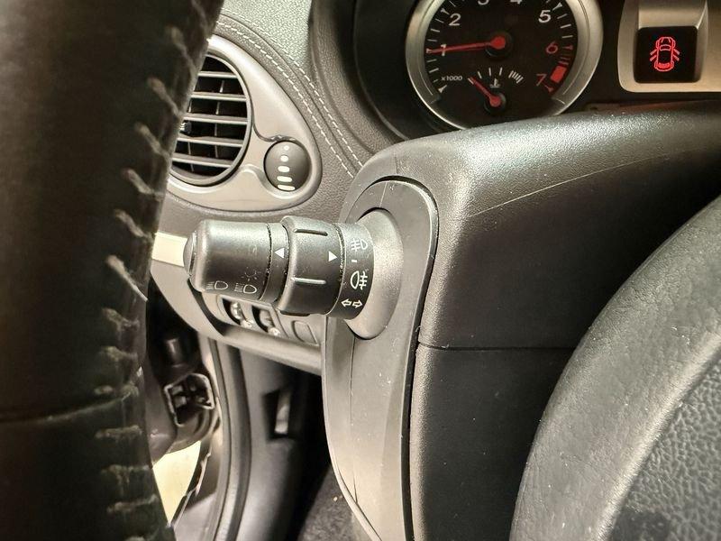 Renault Clio Clio 1.2 16V TCE 100CV SporTour Yahoo!