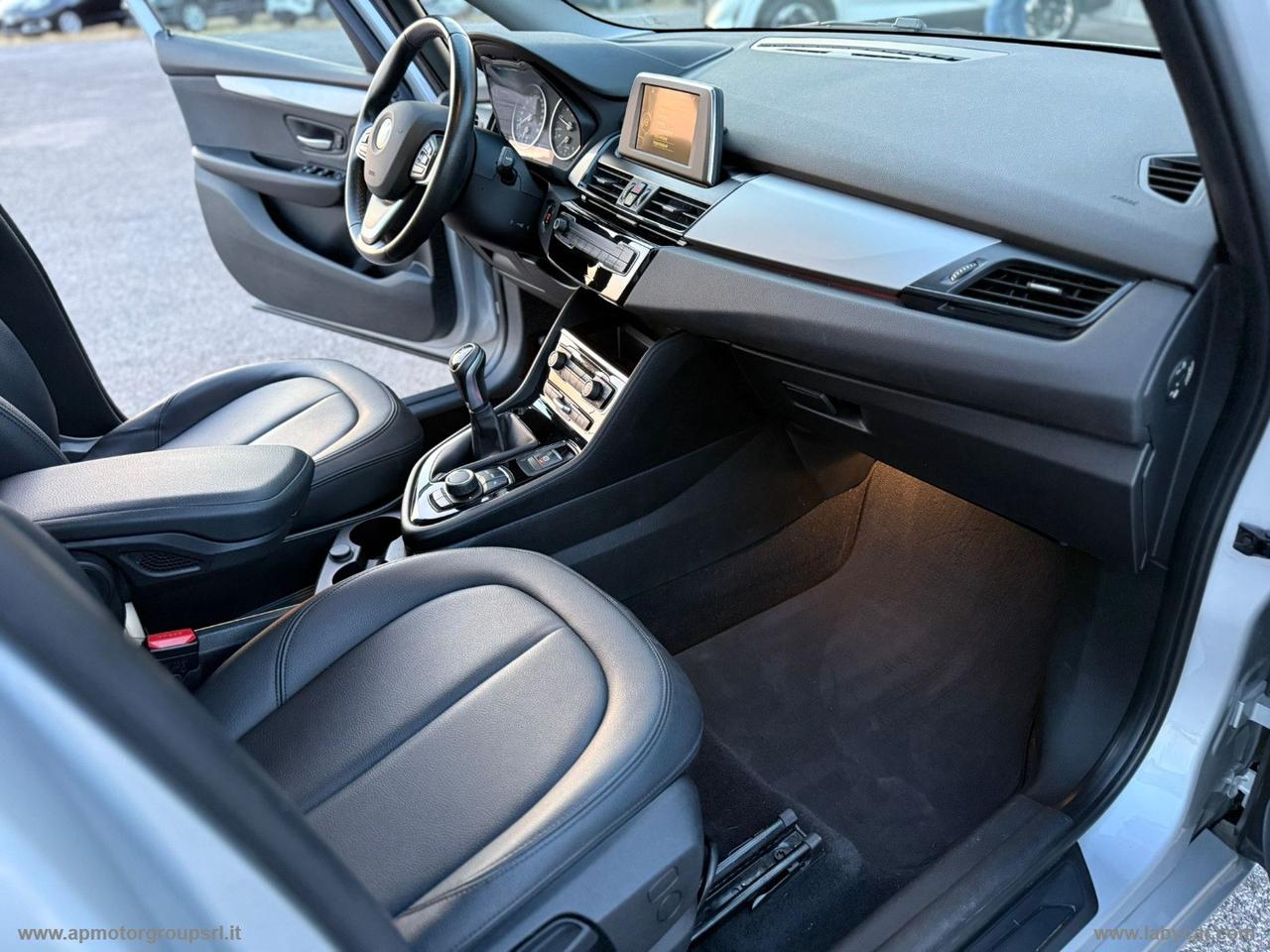 BMW 216i Active Tourer Luxury NEOPATENTATI