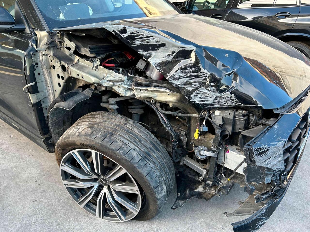 Audi Q8 3.0 TDI 230CV Aut. - 2022 Incidentata