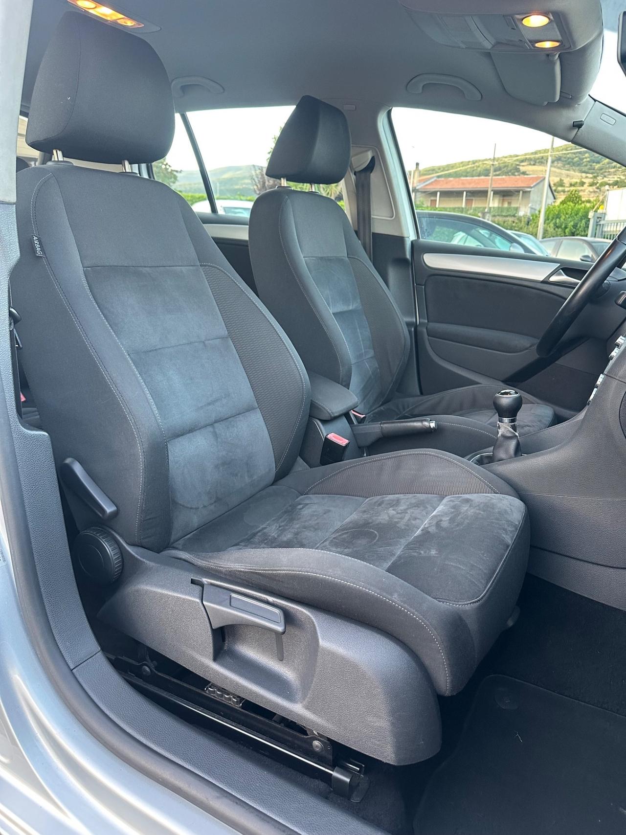 Volkswagen Golf 2.0 TDI DPF 5p. Highline