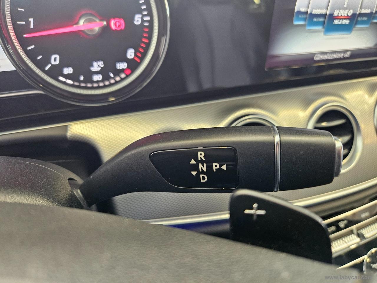 MERCEDES-BENZ E 200 D SPORT AUTO