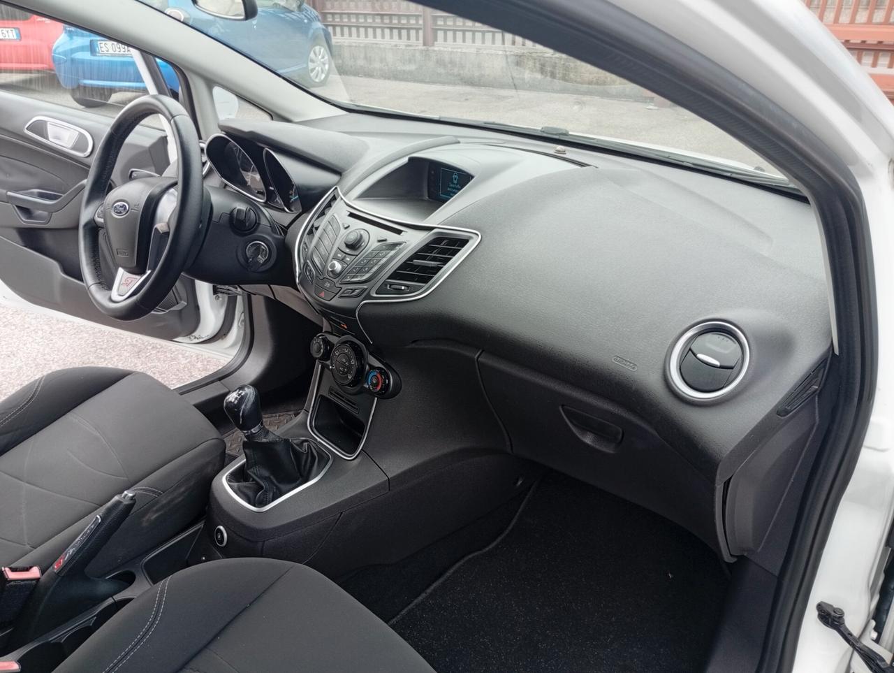 Ford Fiesta 1.4 5p. Bz.- GPL Titanium NEOPATENTATI OK
