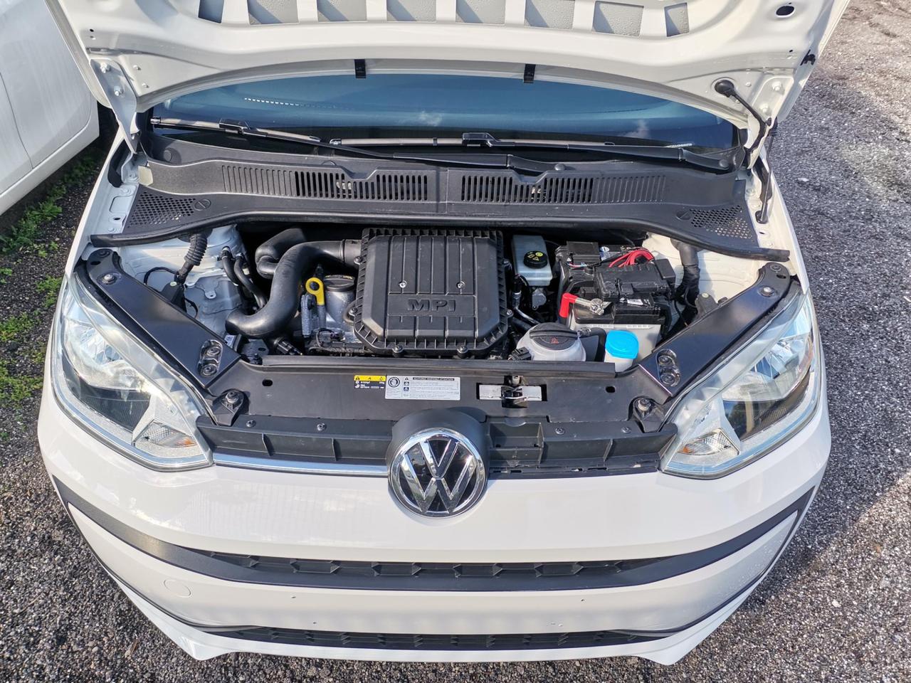 Volkswagen up! 5 Porte up! 5p 1.0 Move up! 60cv E6