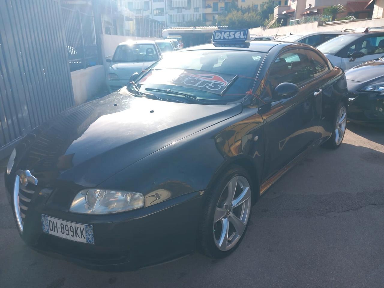 Alfa Romeo GT 1.9 JTDM Distinctive Q2