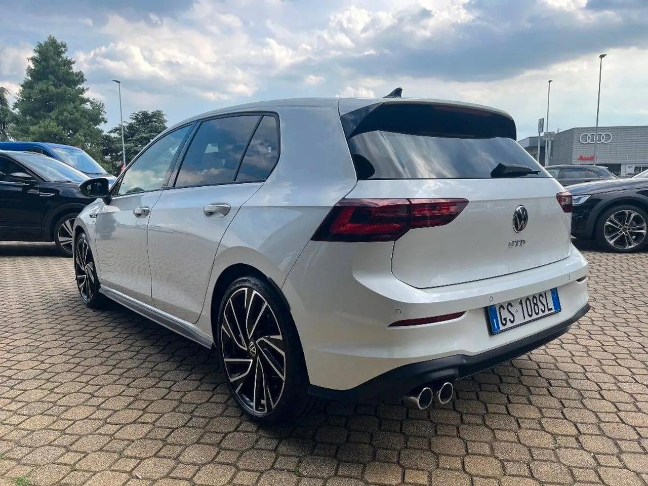 Volkswagen Golf 2.0 TDI DSG GTD