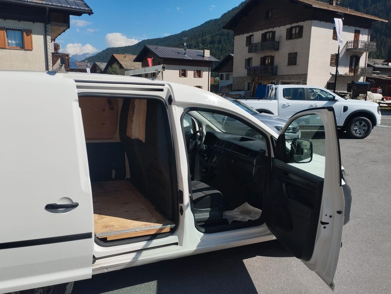 Volkswagen Caddy 2.0 TDI 122 CV 4Motion Furgone