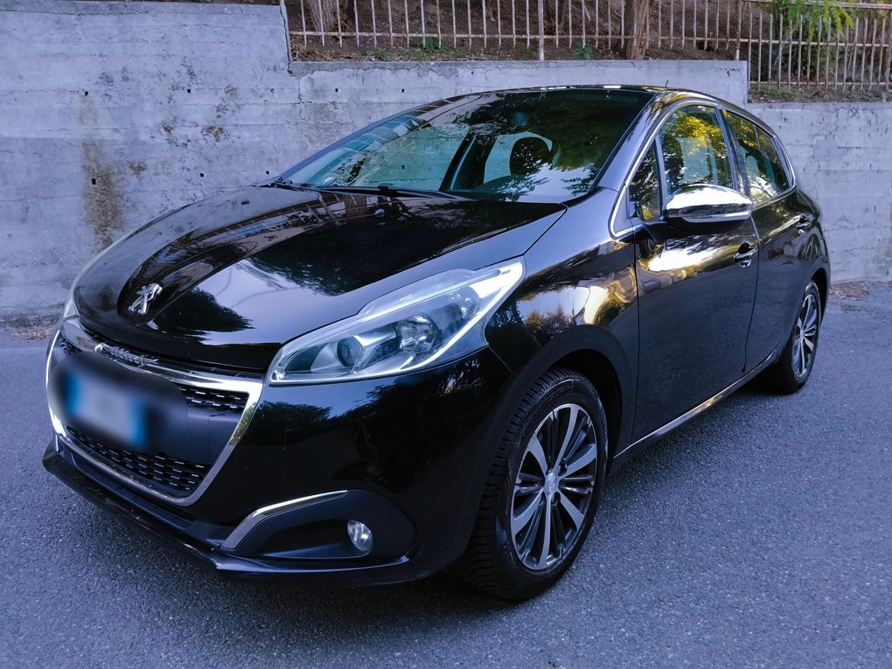 Peugeot 208 BlueHDi 75 5 porte Allure
