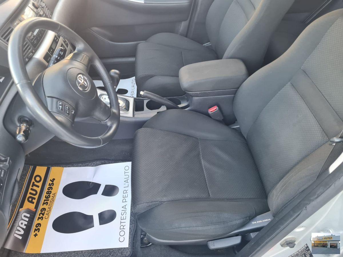 TOYOTA Corolla 1.4 D-4D M-MT-Automatica