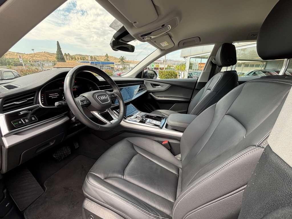 Audi Q8 SUV 45 TDI quattro tiptronic S line edition 2024 / KM 52.000 IVA ESPOSTA Tua a solo 599 Euro al mese
