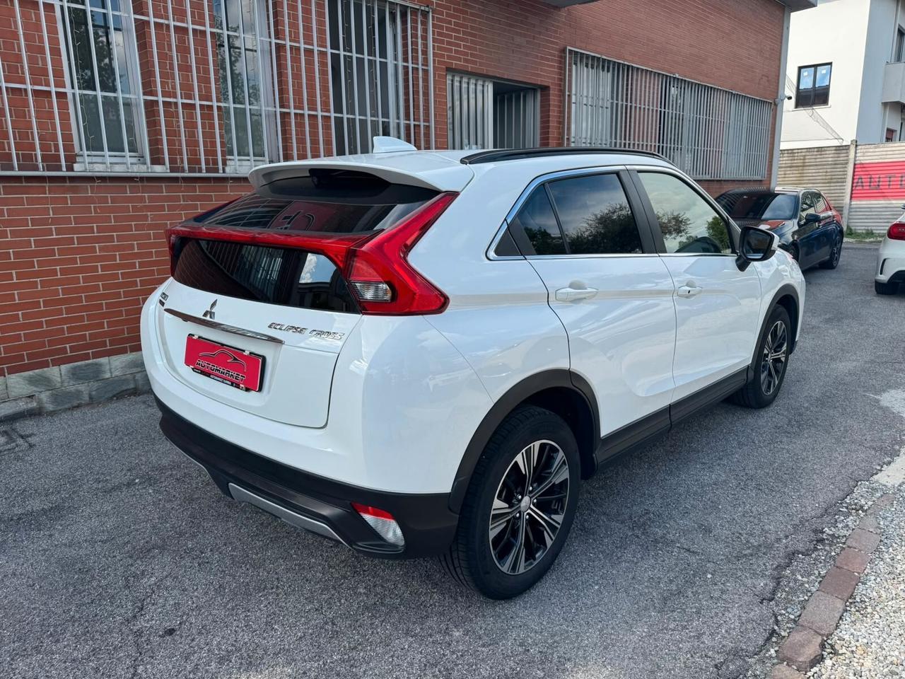 Mitsubishi Eclipse Cross 1.5 turbo 163cv 2WD Invite