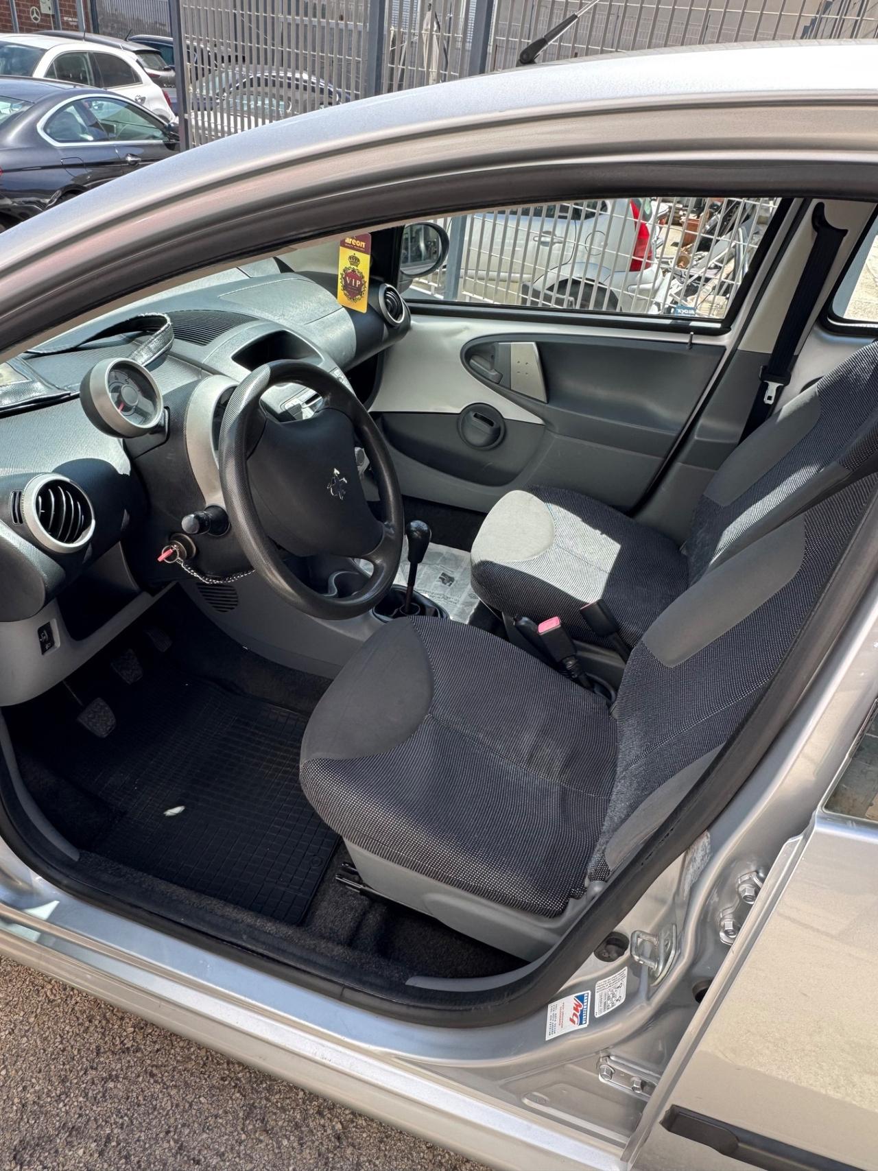 Peugeot 107 1.4 HDi 5p. Plaisir