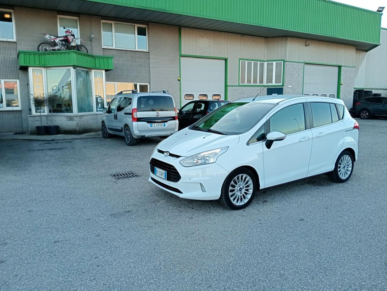 Ford B-Max 1.0 100 CV Titanium UNIPROPRIETARIO OK NEOPATENTATI