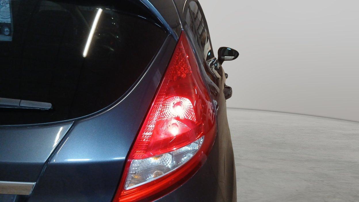 FORD Fiesta 6ª serie - Fiesta+ 1.4 TDCi 68CV 5 porte