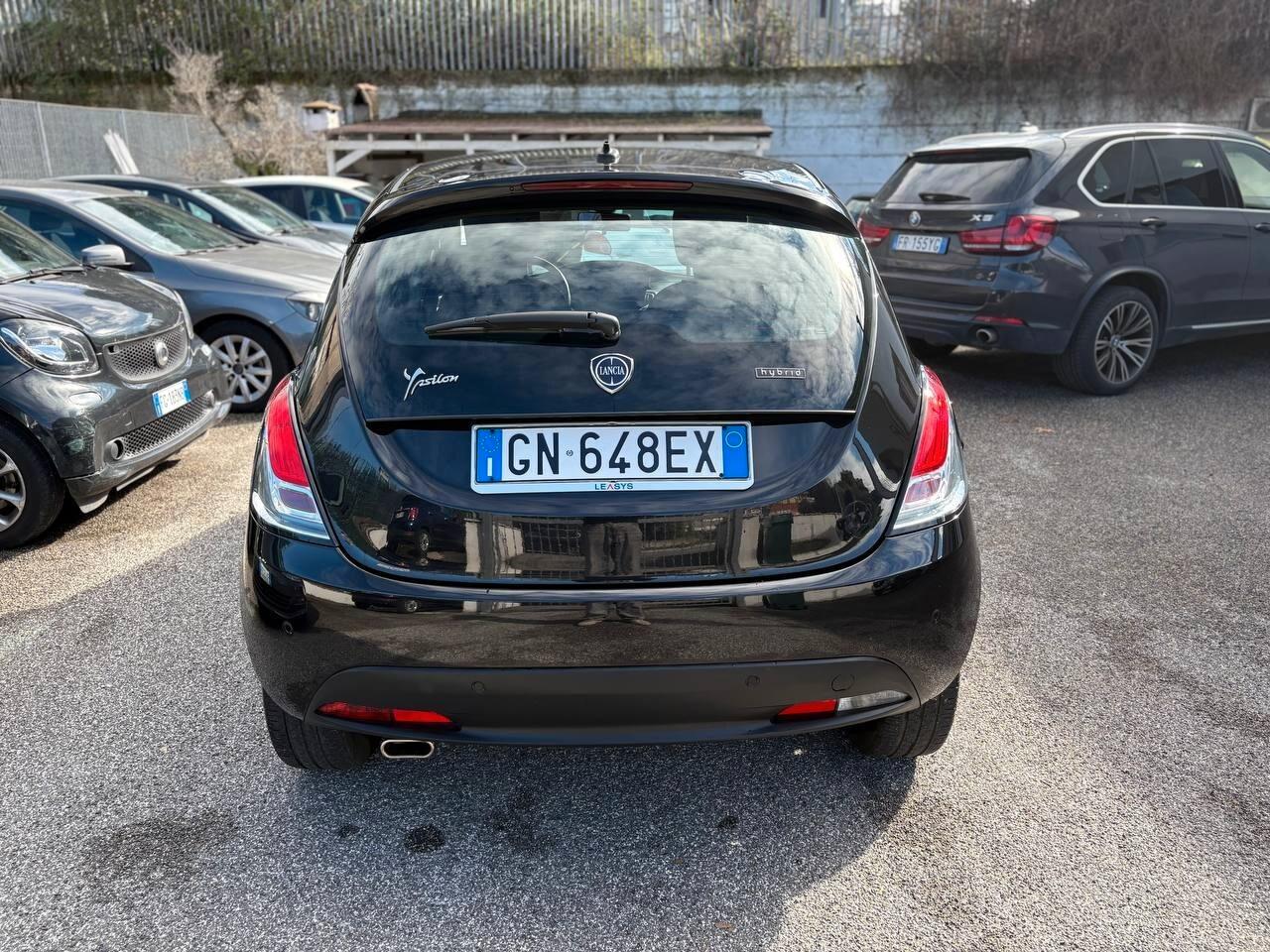 Lancia Ypsilon 1.0 FireFly 5 porte S&S Hybrid Gold