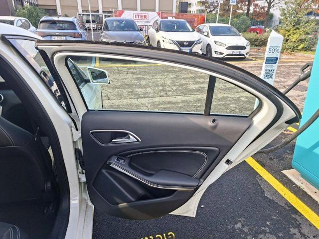 MERCEDES-BENZ A 180 Sport