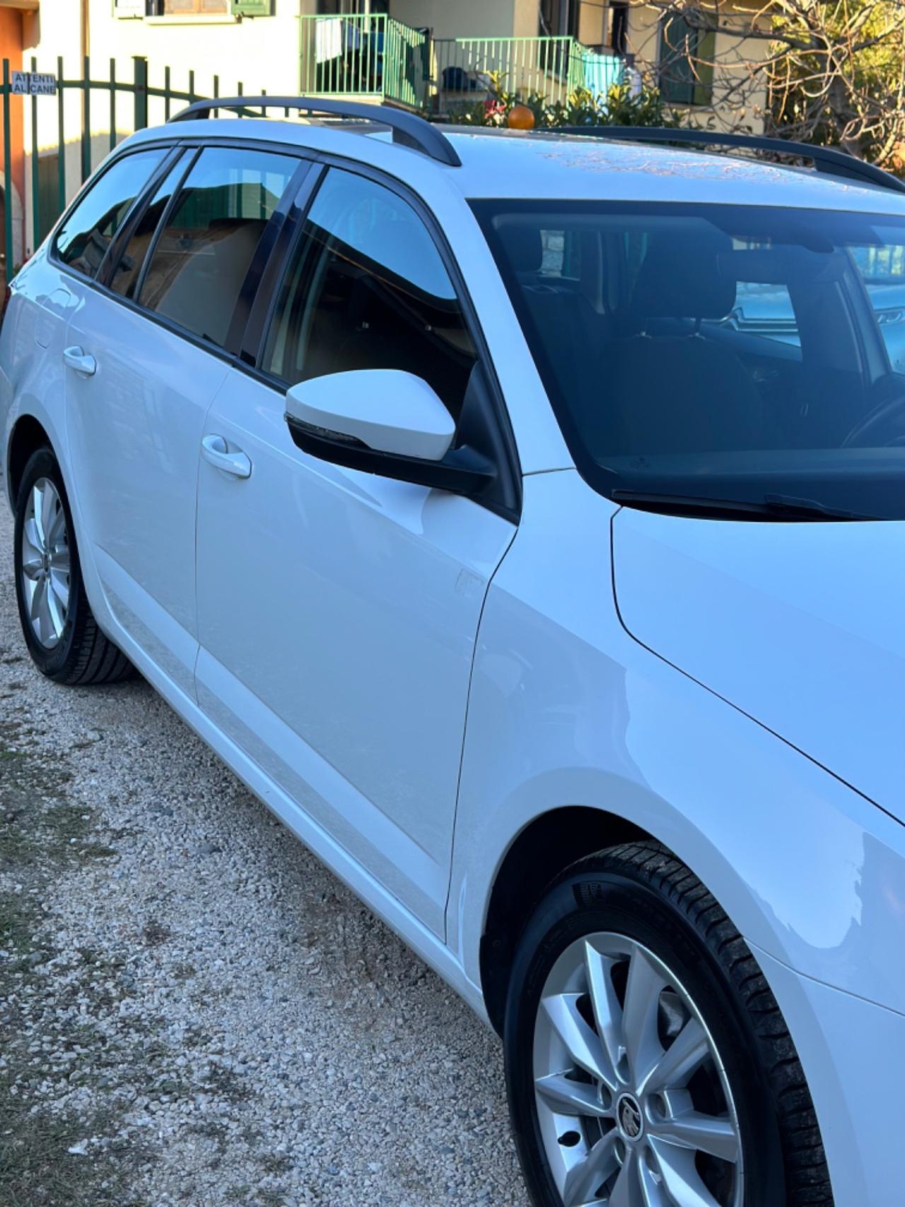 Skoda OCTAVIA 1.6 TDI CR 110 CV DSG OTTIME CONDIZIONI