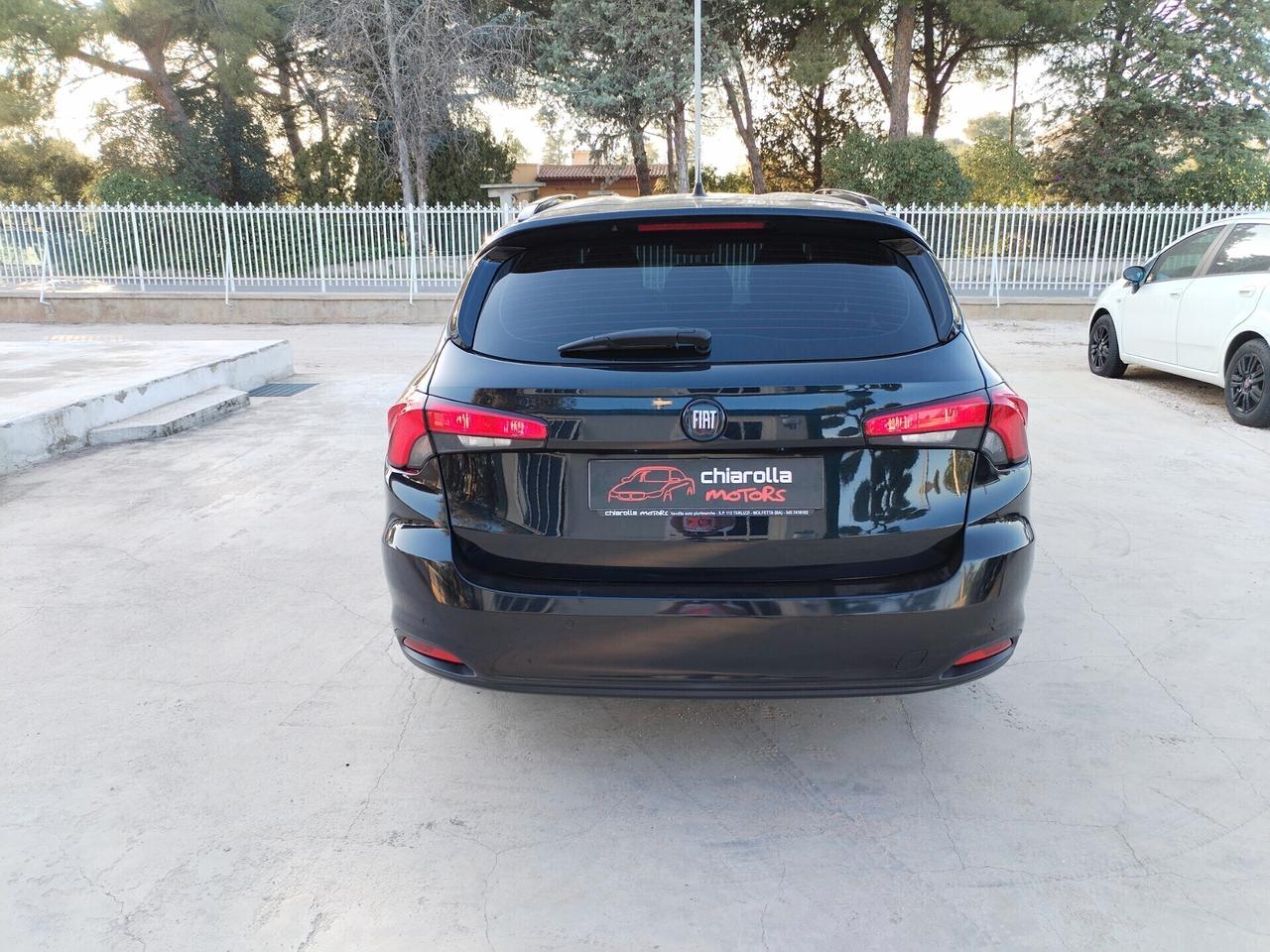 Fiat Tipo 1.6 Mjt LOUNGE GANCIO TRAINO