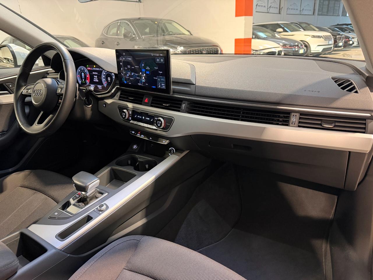 Audi A4 Avant 2.0 TDI VIRTUAL-MMI PLUS-CARPLAY-LED