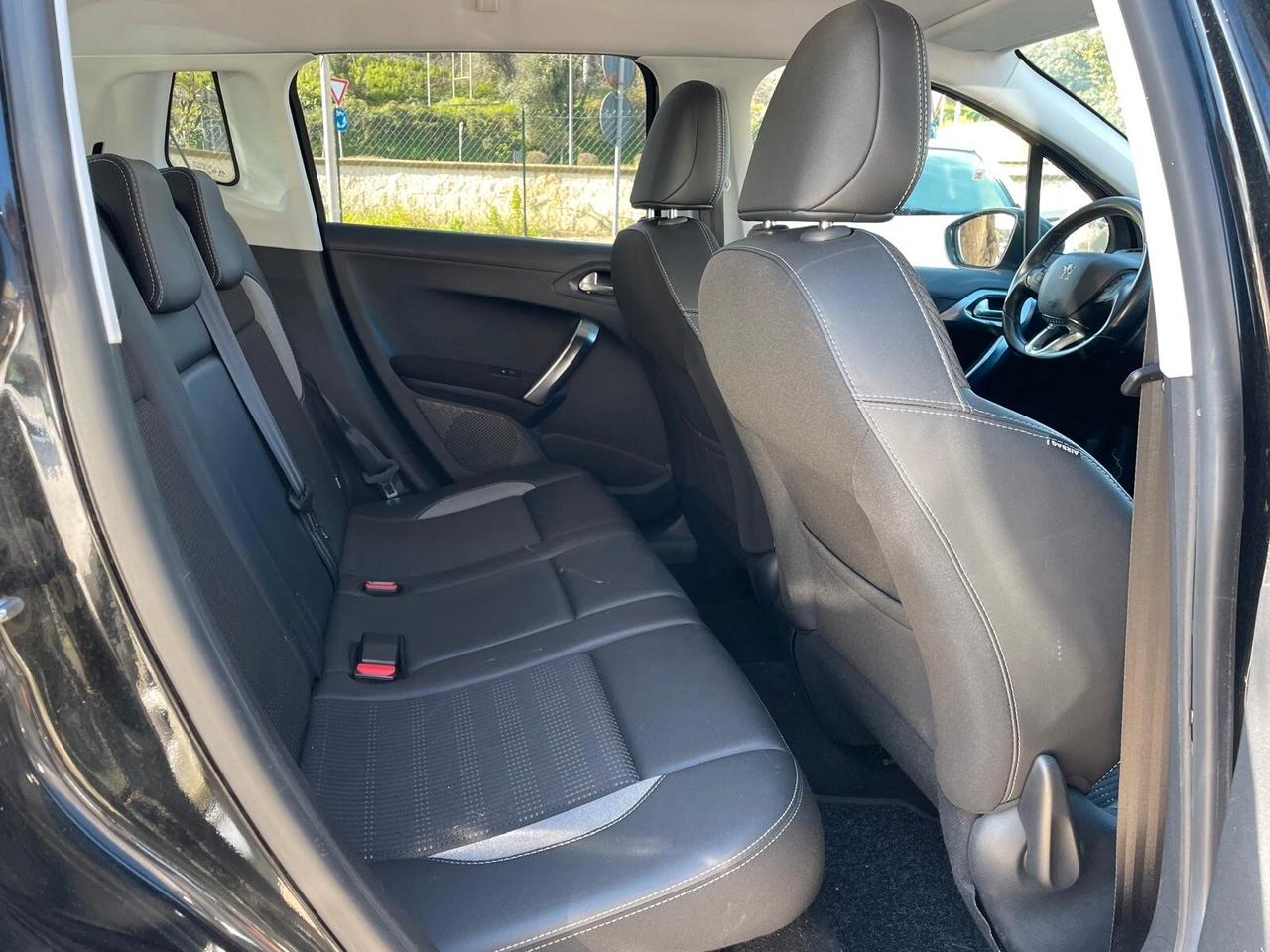 PEUGEOT 2008 1.6 HDI ALLURE - 2017