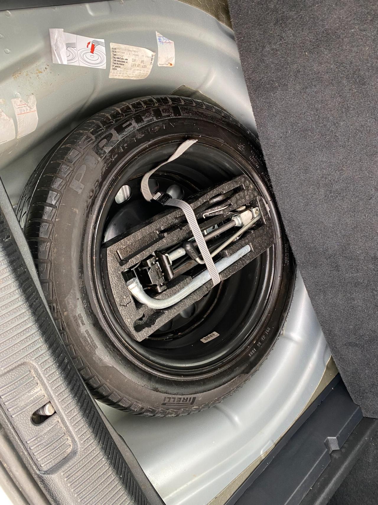 VOLKSWAGEN Golf 6 SW 1.6 TDI DSG GARANTITA