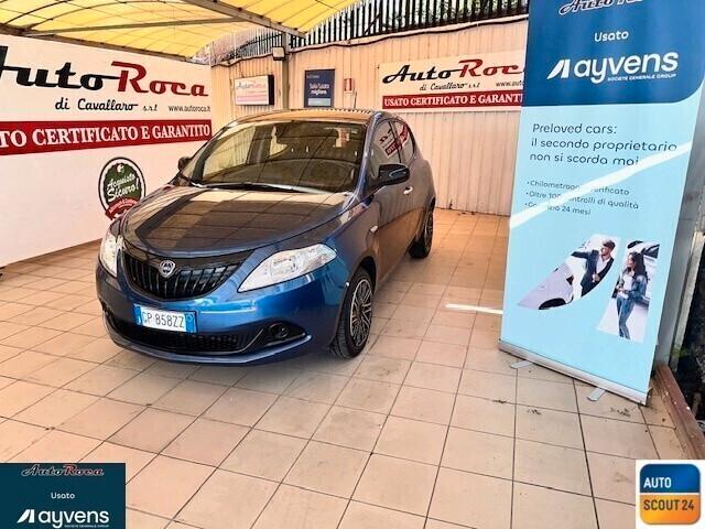 Lancia Ypsilon 1.0 FireFly 5 porte S&S Hybrid Silver Plus