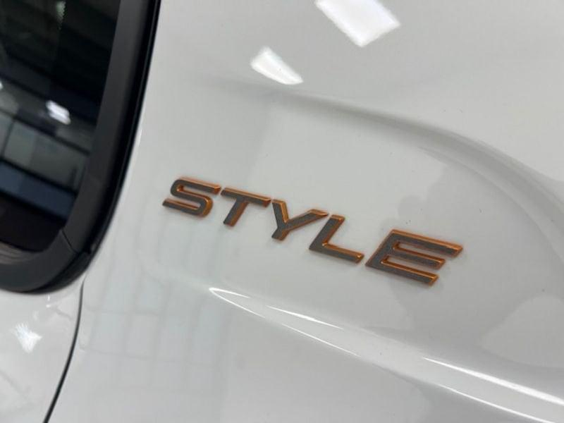 Peugeot 208 5P - STYLE Hybrid 110 E-DCS6