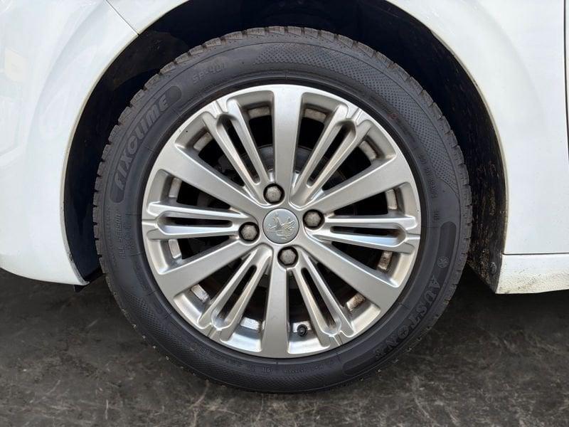Peugeot 208 5p 1.2 puretech Active 82cv