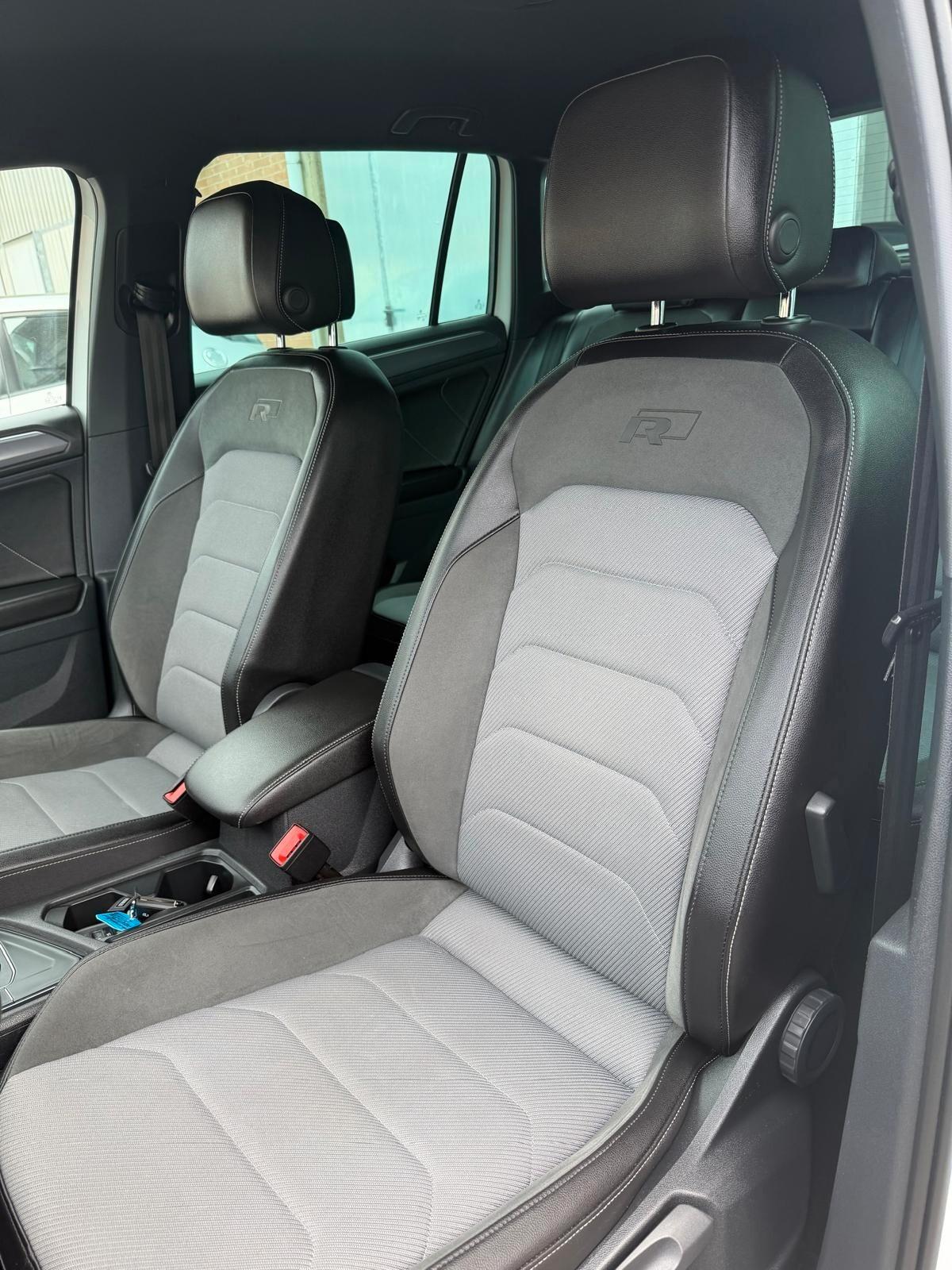 Volkswagen Tiguan 2.0 TDI SCR DSG R-LINE Pack interno ed esterno