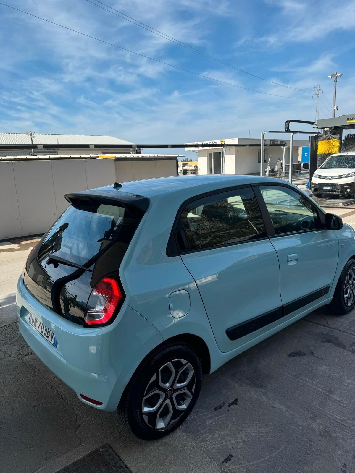 Renault Twingo Anno 2023 Km 33.000 NUOVISSIMA PARI AL NUOVO PER INFO 3279411053