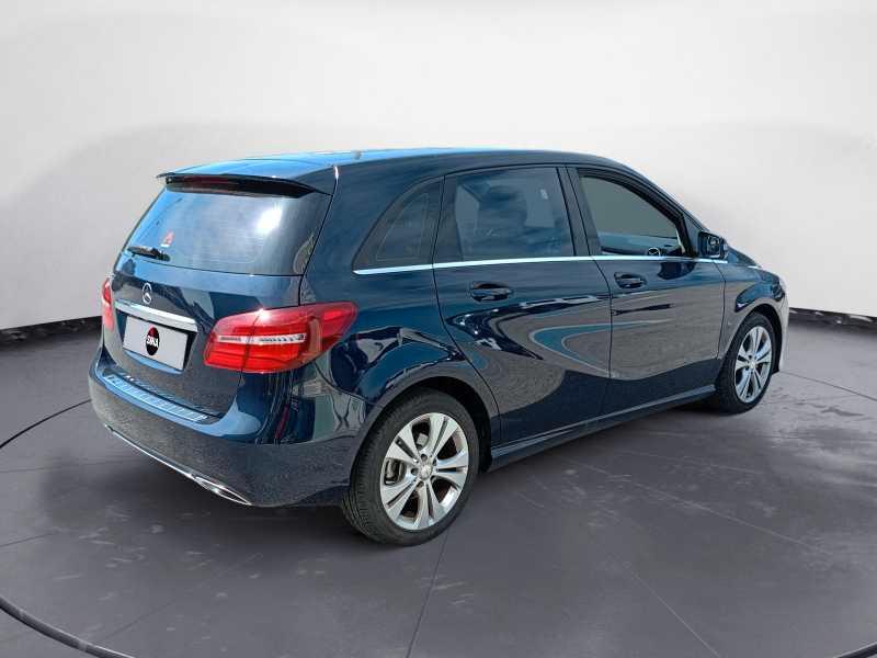Mercedes-Benz B 180 s Sport Next auto