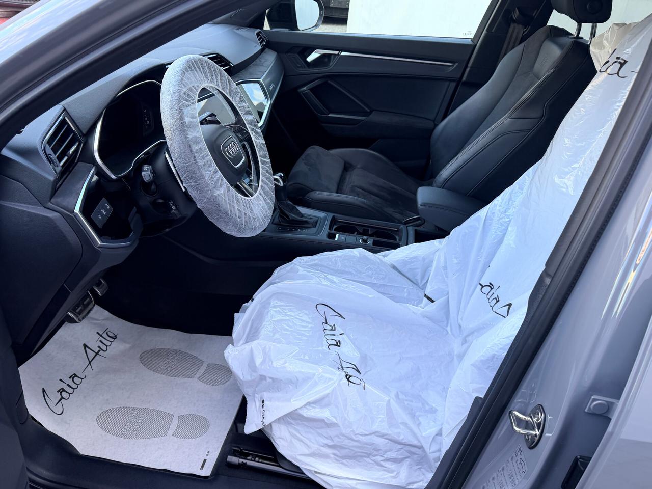 Audi Q3 RS quattro S tronic