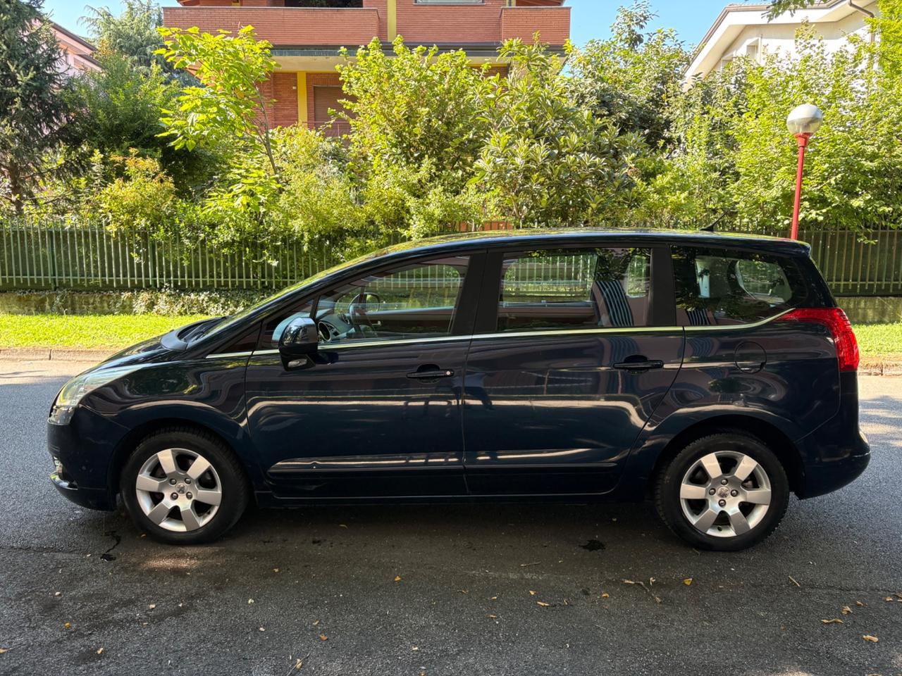 Peugeot 5008 1.6 HDi 112CV Business