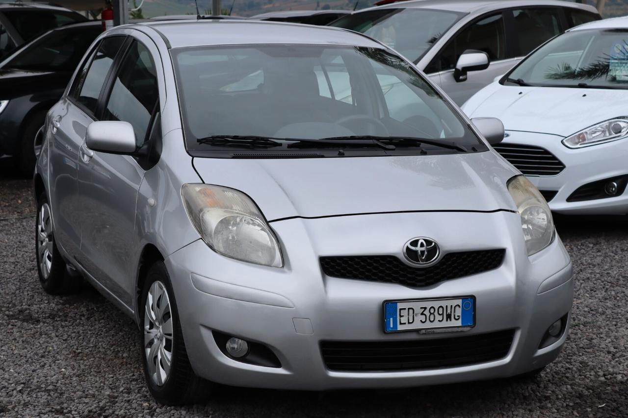 Toyota Yaris 1.4 D-4D DPF 5 porte