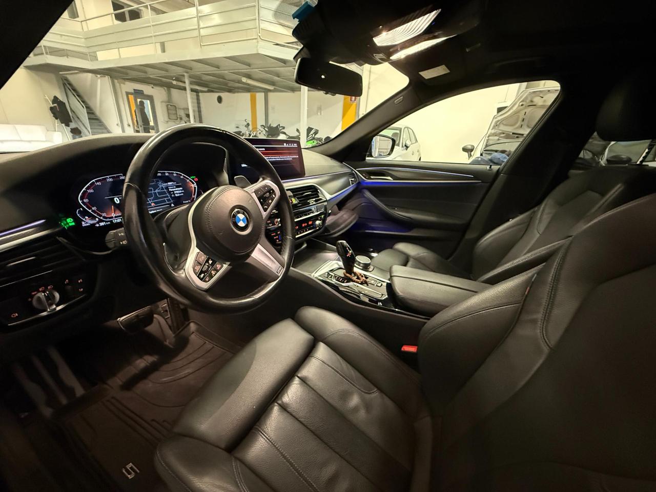 BMW Serie 5 Touring 530d Touring mhev 48V xdrive Luxury auto