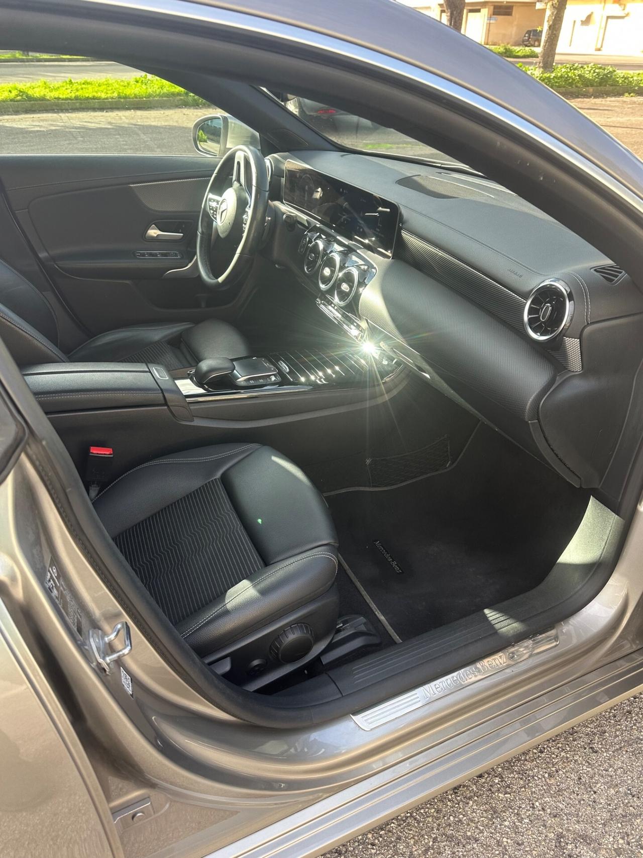 MERCEDES-BENZ CLA 200 d Automatic Shooting Brake